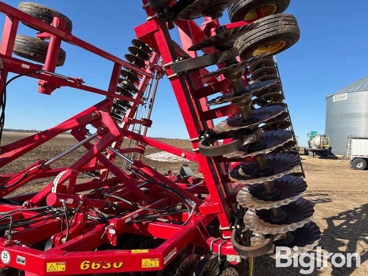 2012-sunflower-6630-32-image-15