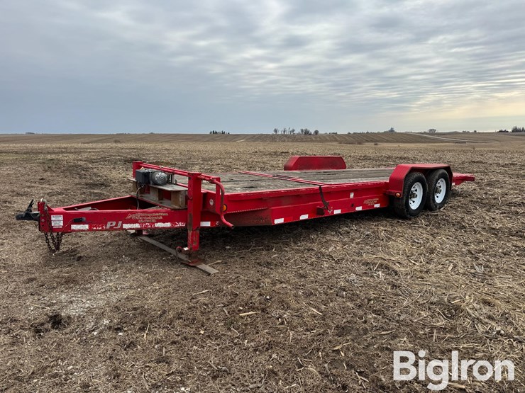 2015-pj-trailer-mfg-co-22'-tilt-deck-trailer-image-1