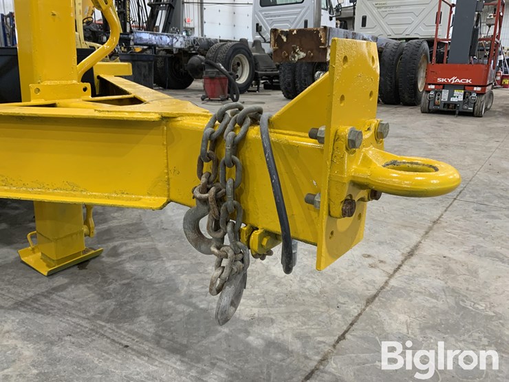 2017-massey-ferguson-730-image-10