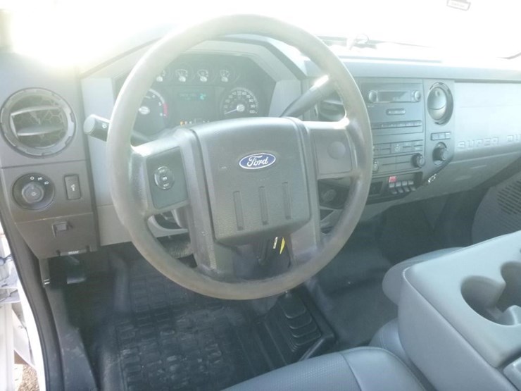 2013-ford-f450-image-17