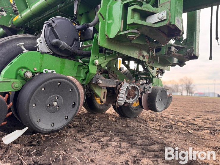 2014-john-deere-1790-ccs-image-18