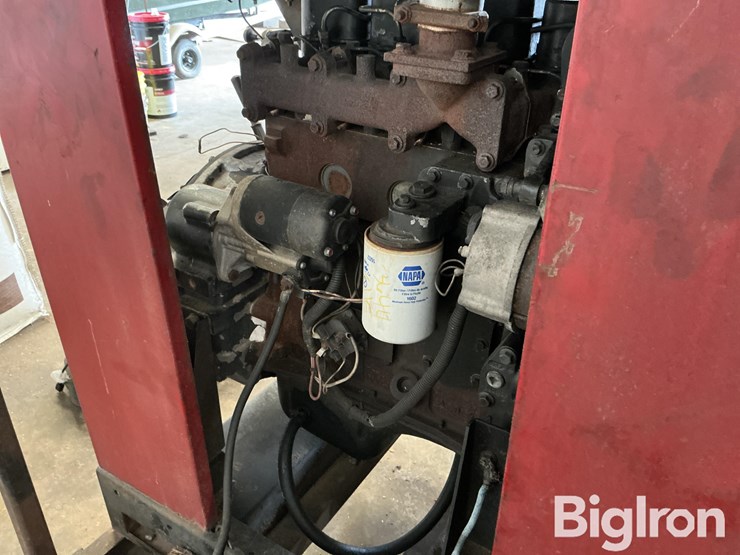 case-ih-4390-image-15