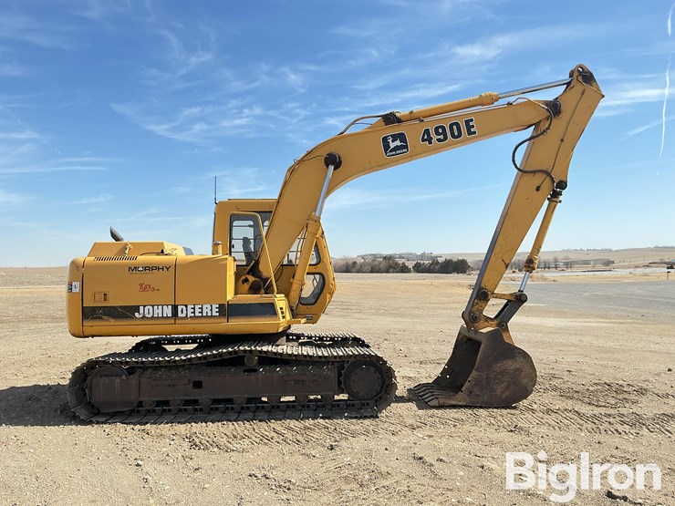 1997-deere-490e-image-4