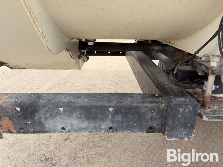 roto-mix-540-14xd-feed-wagon-image-14