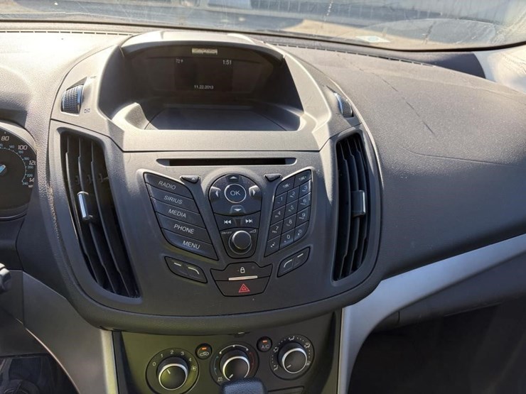 2014-ford-escape-image-16