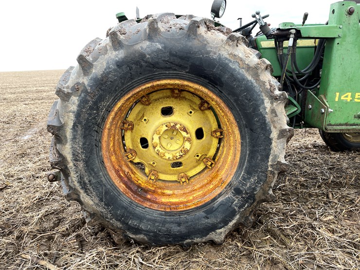 john-deere-2030-image-41