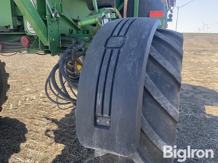 2013-john-deere-4830-image-16