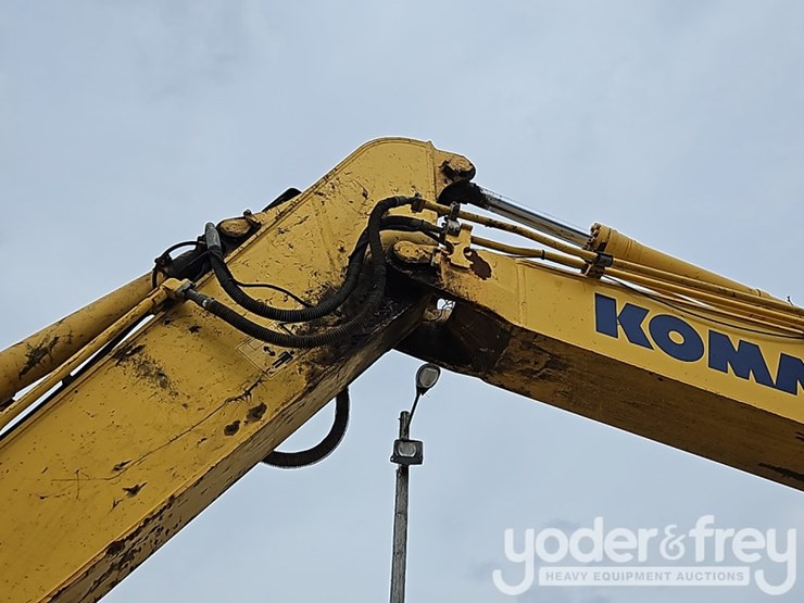 2016-komatsu-pc210-lc-11-image-9