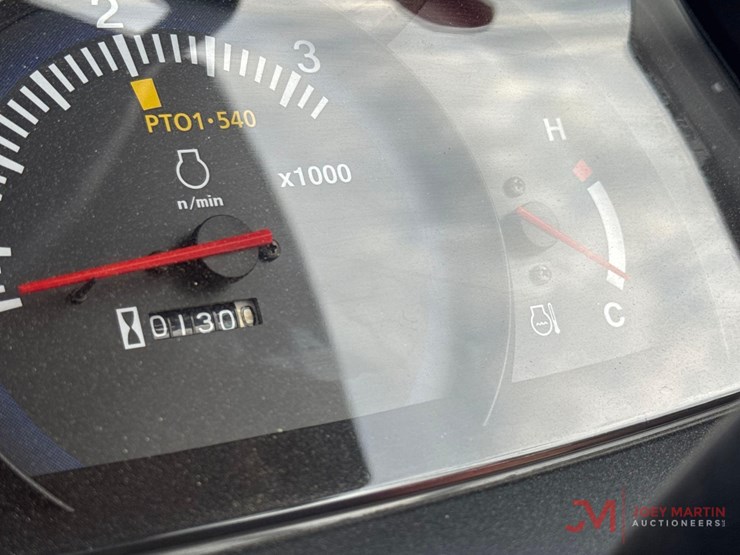 kubota-l2501-image-15