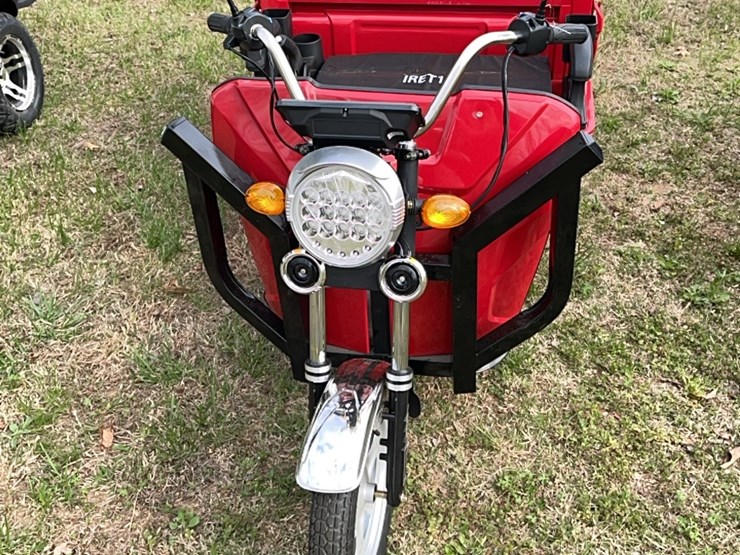 brand-new-3-wheel-electric-scooter-image-2