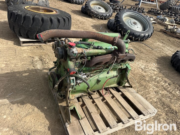 john-deere-329-image-7