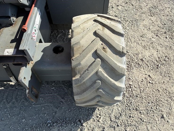 2018-skyjack-sj6826rt-image-6