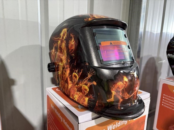auto-darkening-welding-helmet-(qty-2)-image-3