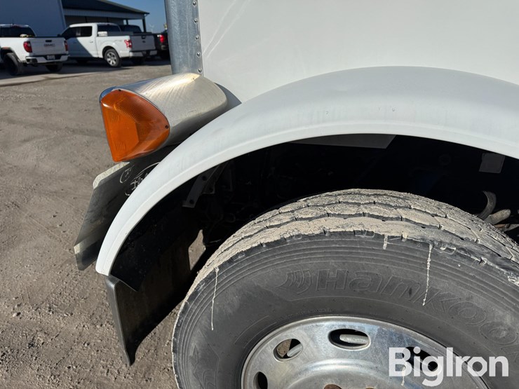 1997-peterbilt-378-image-9