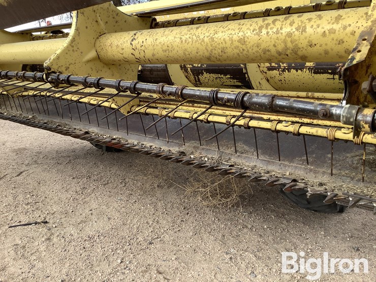 new-holland-1112-image-15