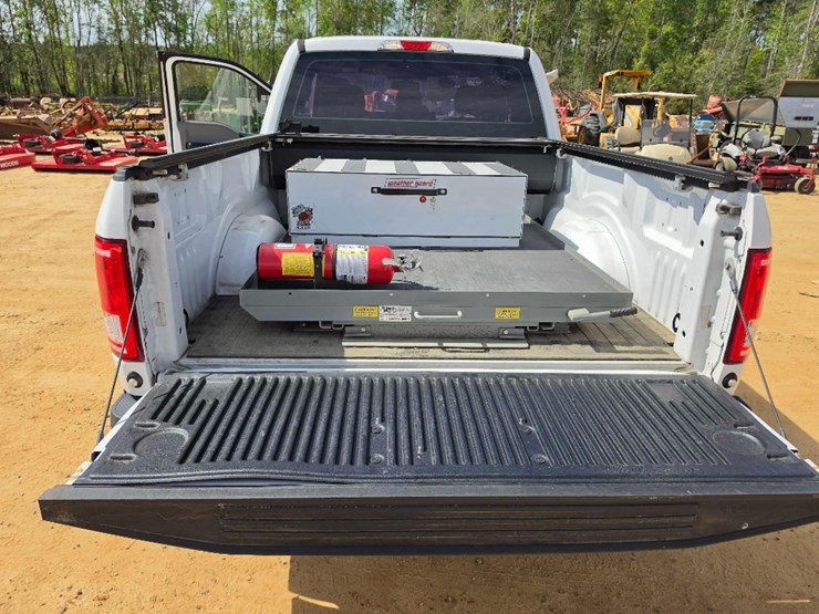 2018-ford-f150-xl-image-7