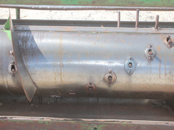 john-deere-224-image-12