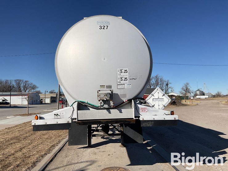 2000-custom-trailer-image-2