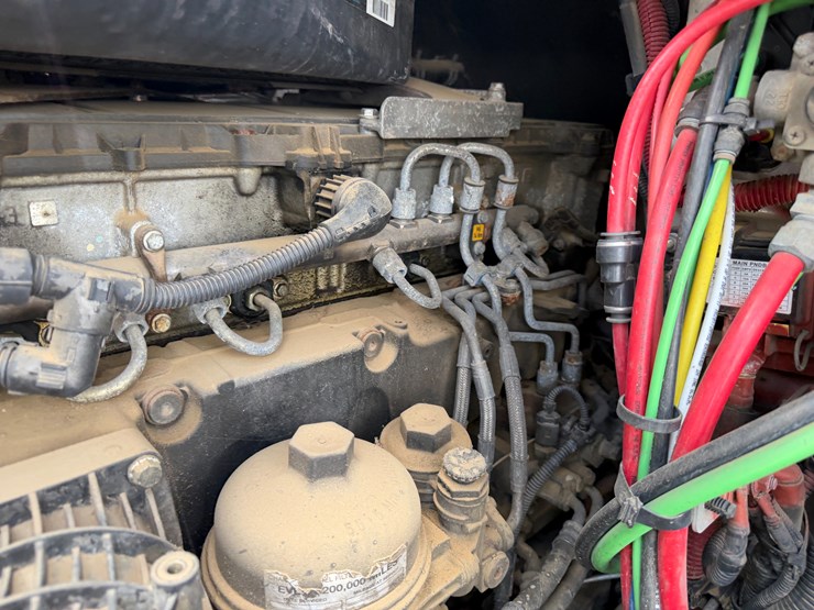 2018-freightliner-122sd-image-62