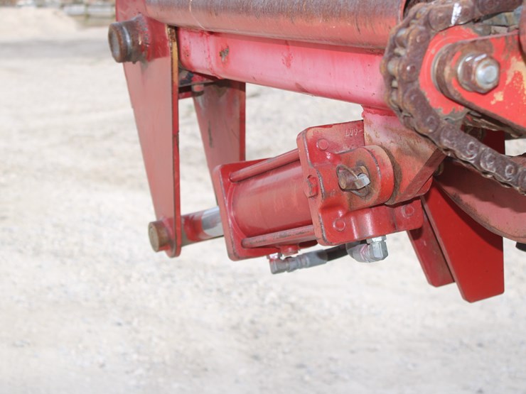 #1064-•-2009-morris-mfg-pro-ag-auto-align-bale-runner-16k-image-21