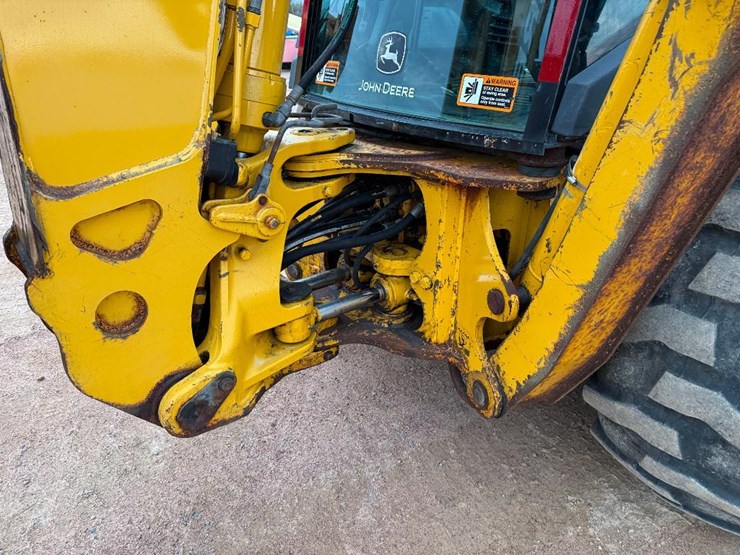 john-deere-410-image-36