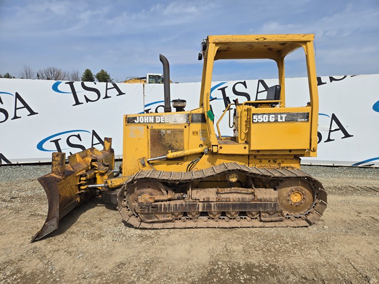 deere-550g-lt-image-2