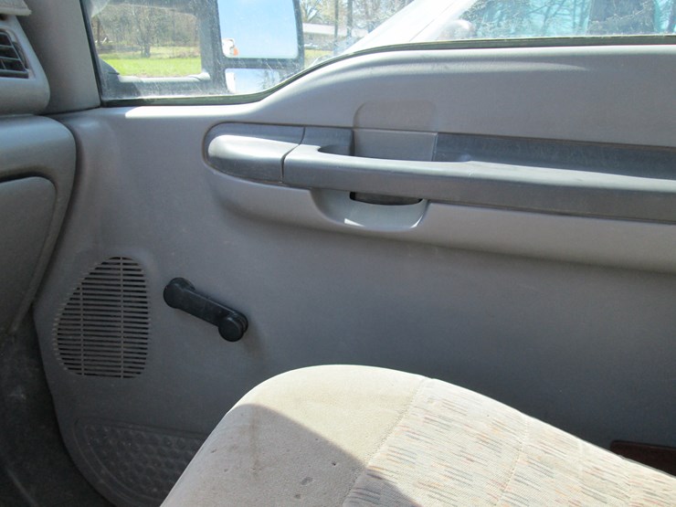 1999-ford-f350-image-30