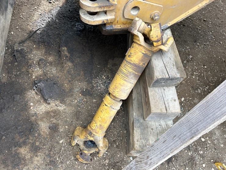 caterpillar-980g-image-24