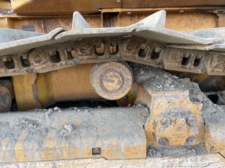 2013-deere-700k-lgp-image-16