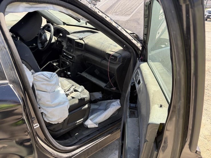 2021-ford-explorer-police-interceptor-image-15