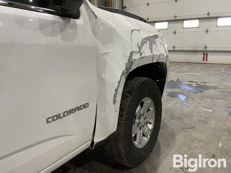 2017-chevrolet-colorado-image-14