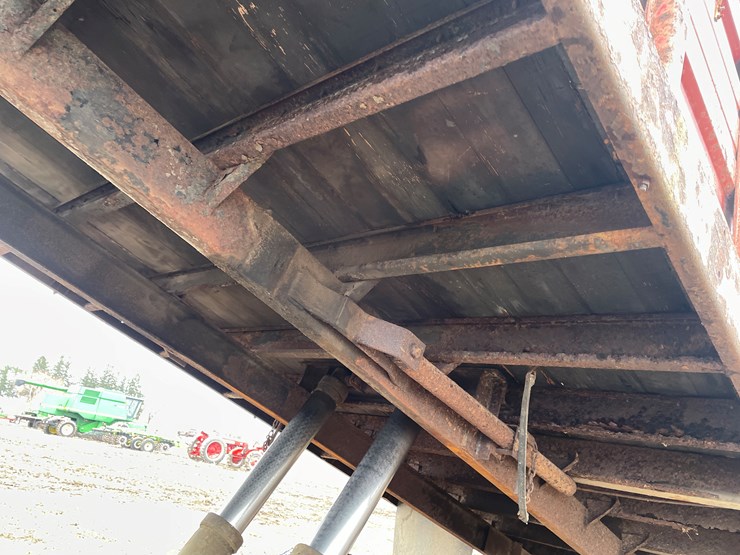 #113-•-1982-international-1754-single-axle-grain-truck-(has-wi-title)-image-84