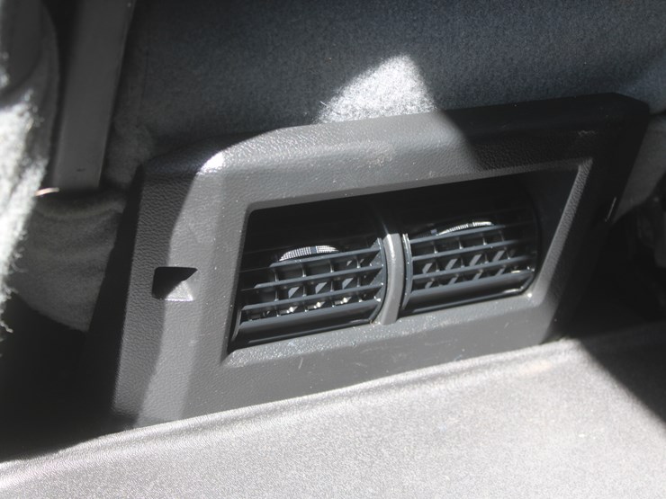 2015-dodge-3500-image-43