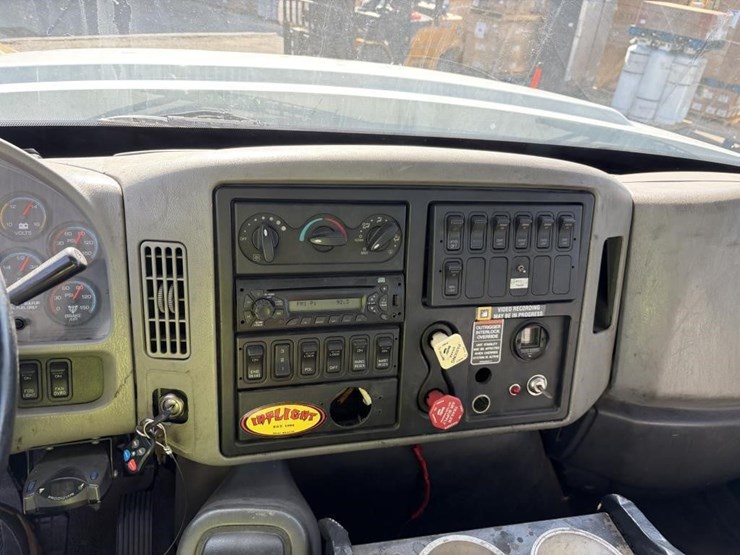 2012-international-workstar-7400-image-18