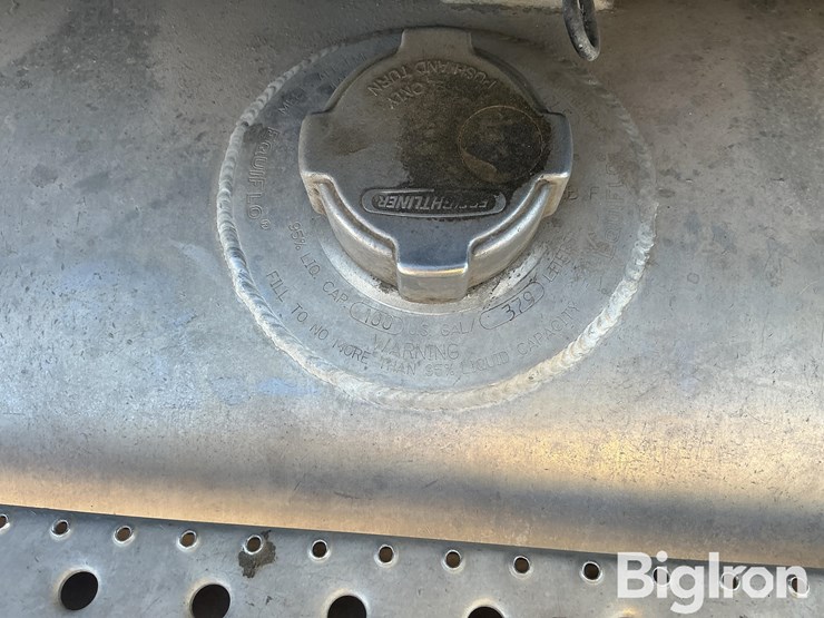 2017-freightliner-coronado-132-image-15