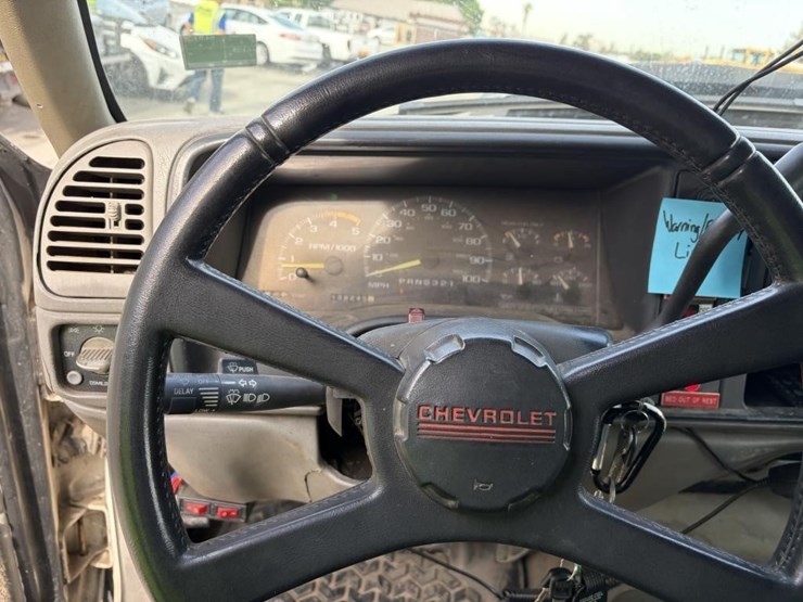 1997-chevrolet-cheyenne-3500-image-11