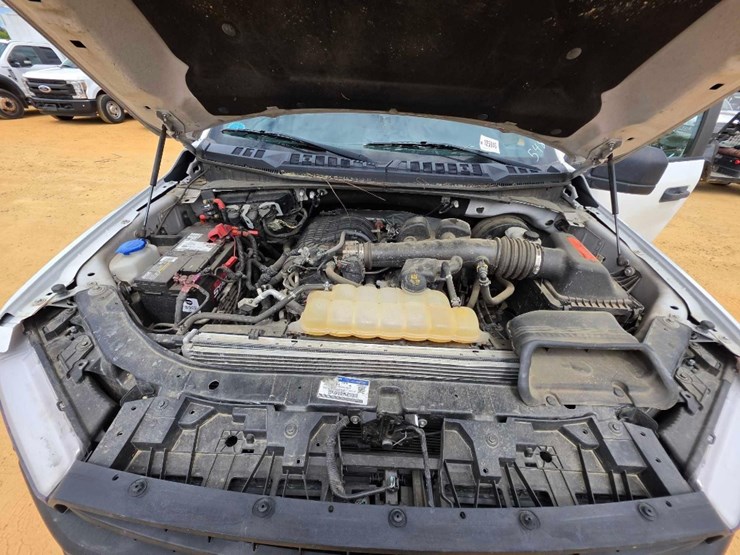 2018-ford-f150-xl-image-12