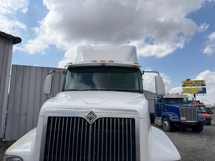 2002-international-9200i-image-36