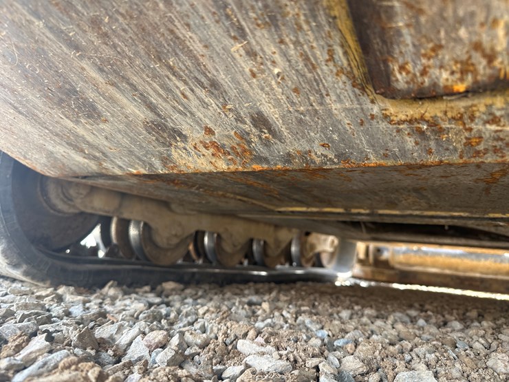 2019-caterpillar-239d-image-48