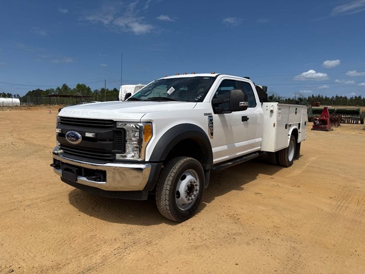2017-ford-f450-xl-image-2