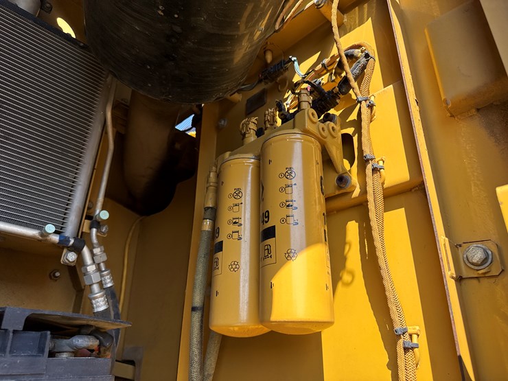 2011-caterpillar-336e-image-69