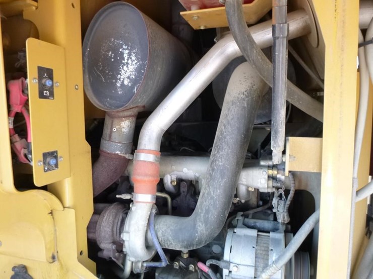 2004-caterpillar-924gz-image-29