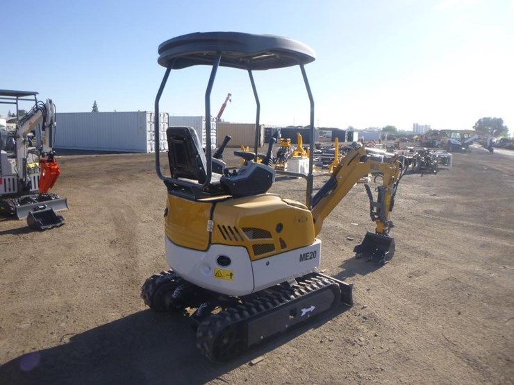 me20-hydraulic-excavator-image-3