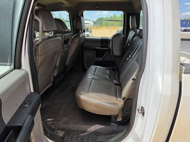 2016-ford-f150-xl-image-10