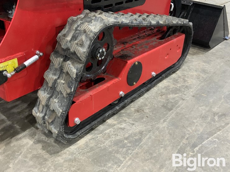 2025-massey-ferguson-730-image-20