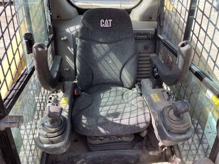 2013-caterpillar-279d-image-19