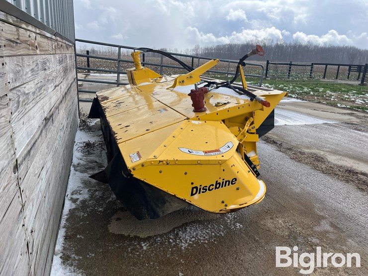 2014-new-holland-720hd-image-5