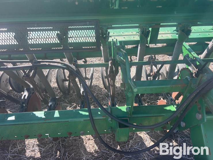 john-deere-520-image-17