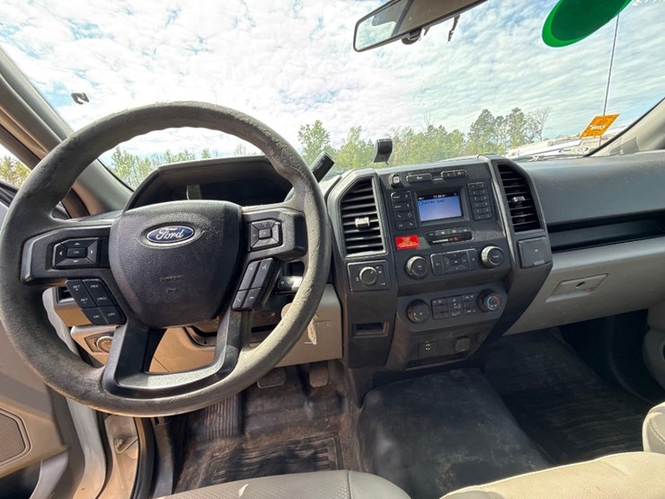 2019-ford-f150-xl-image-11