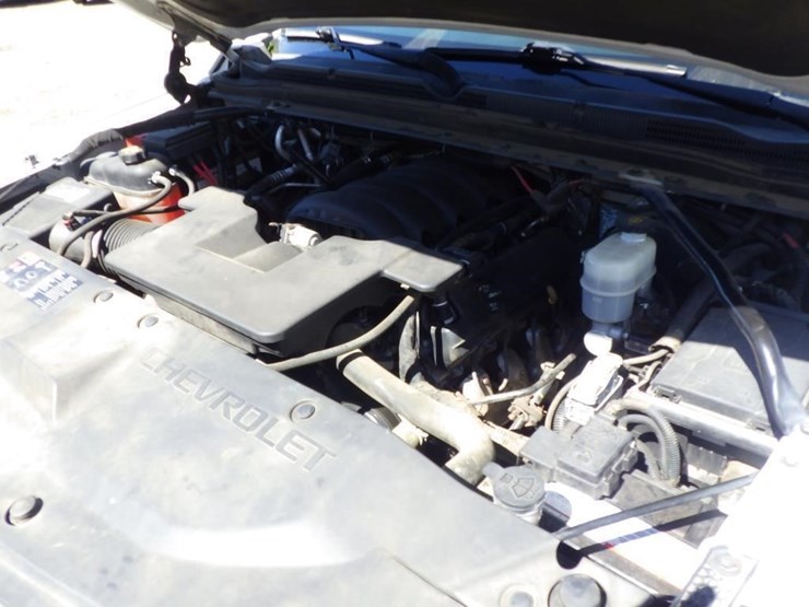 2016-chevrolet-tahoe-image-10